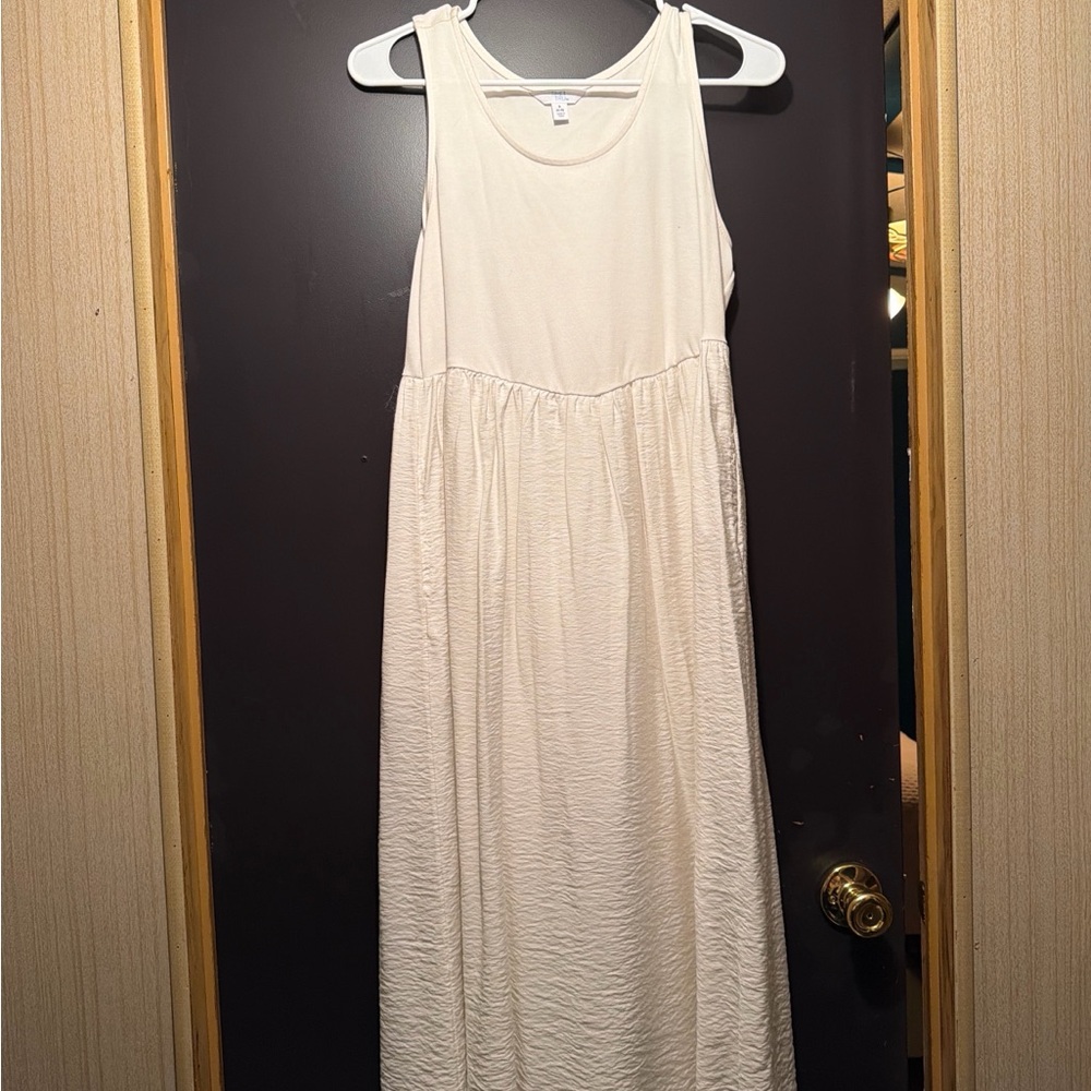Time and Tru Cream Maxi Dress